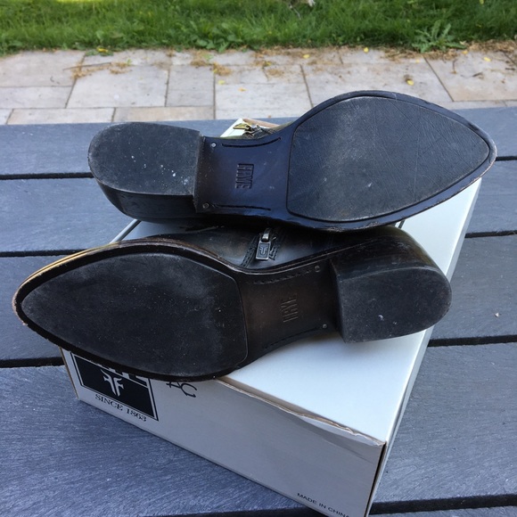 FRYE Ray Belted Booties - real leather ankle boots - Picture 8 of 8